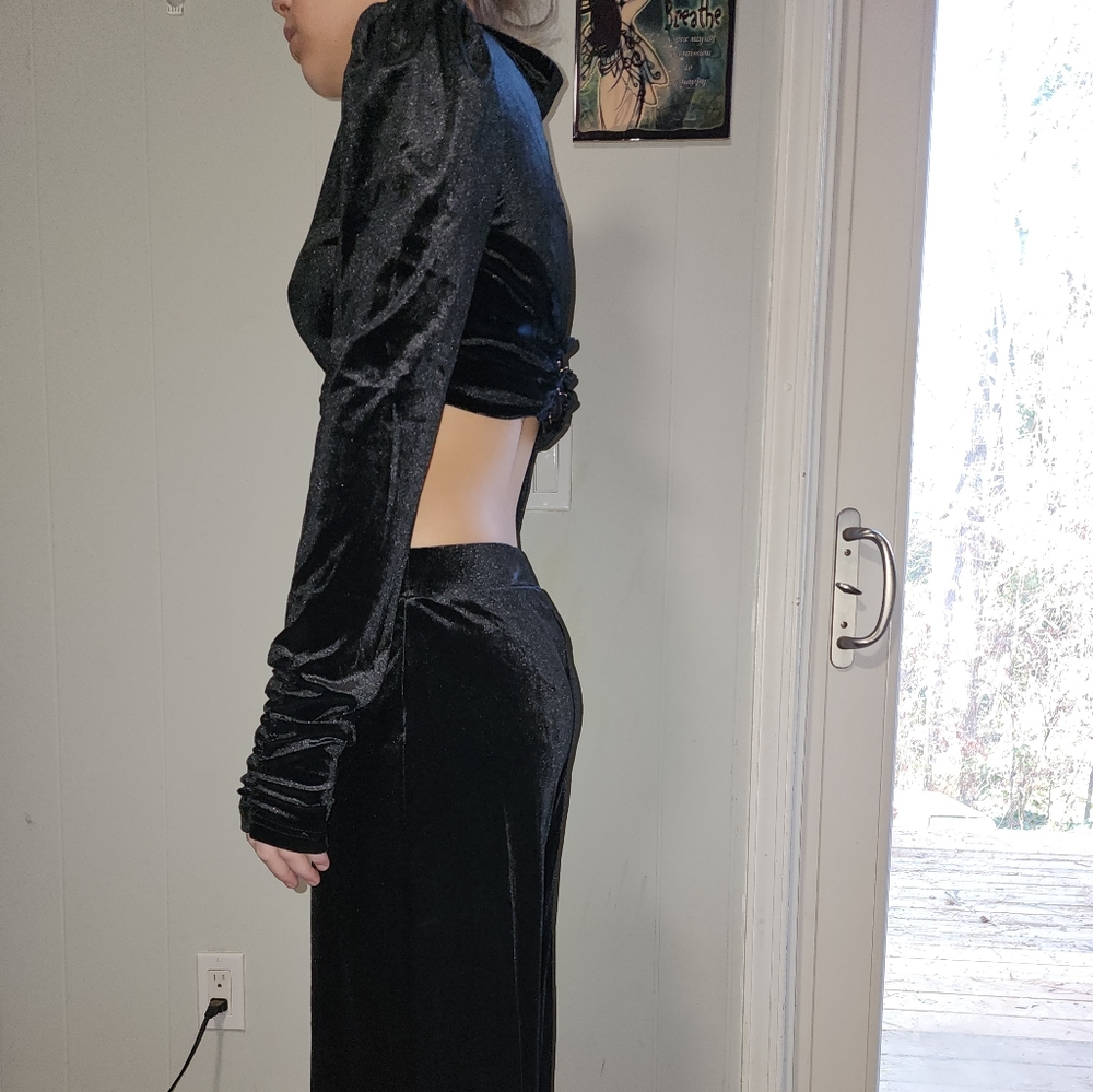 NWT Dolls Kill Sexy , Soft Velor Crop Top And Pant Set - Picture 5 of 9